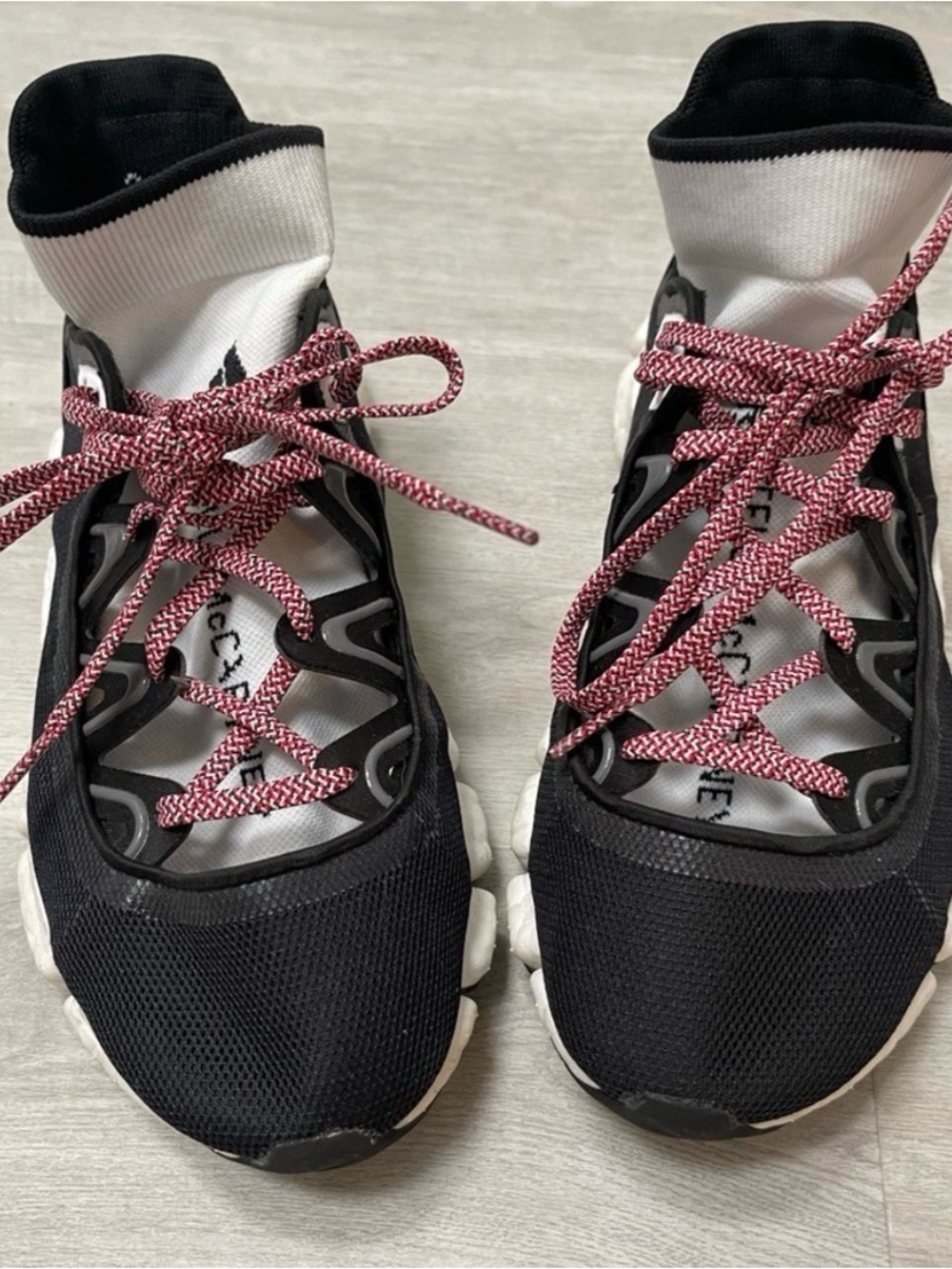 Adidas Stella McCartney Black and White Sneakers with Pink Laces. Size 6.